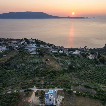 Villa Ekphrasis With Sea View And Jacuzzi Ravdhoúkha 외부 사진