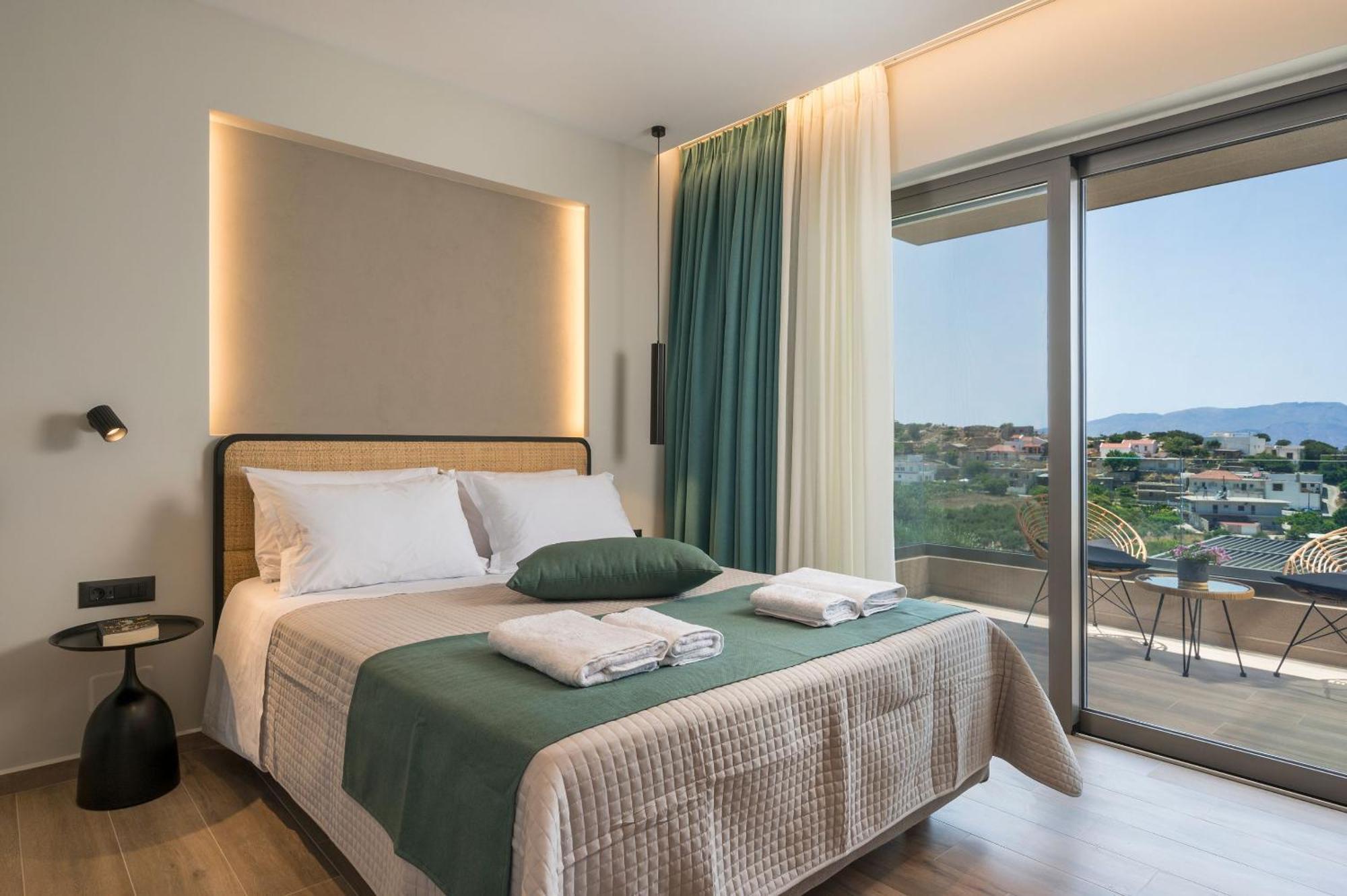 Villa Ekphrasis With Sea View And Jacuzzi Ravdhoúkha 외부 사진